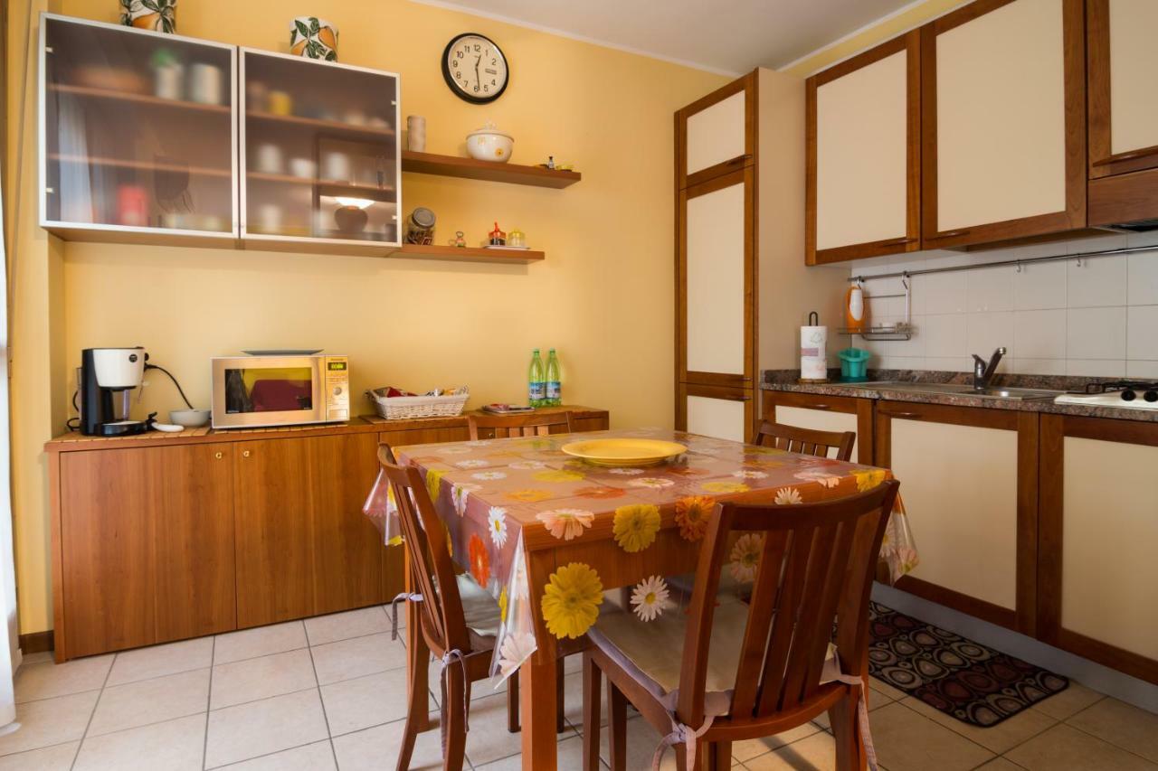 Cozy Penthouse Villa San Donato Milanese Bagian luar foto